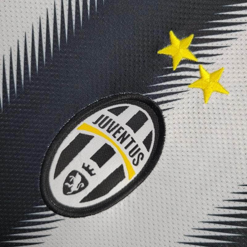 CdC Camisa Juventus Titular 11/12 - Versão Retro