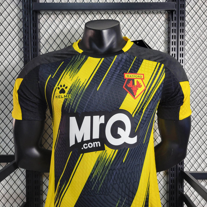 CdC Camisa Watford Titular 23/24 - Versão Jogador